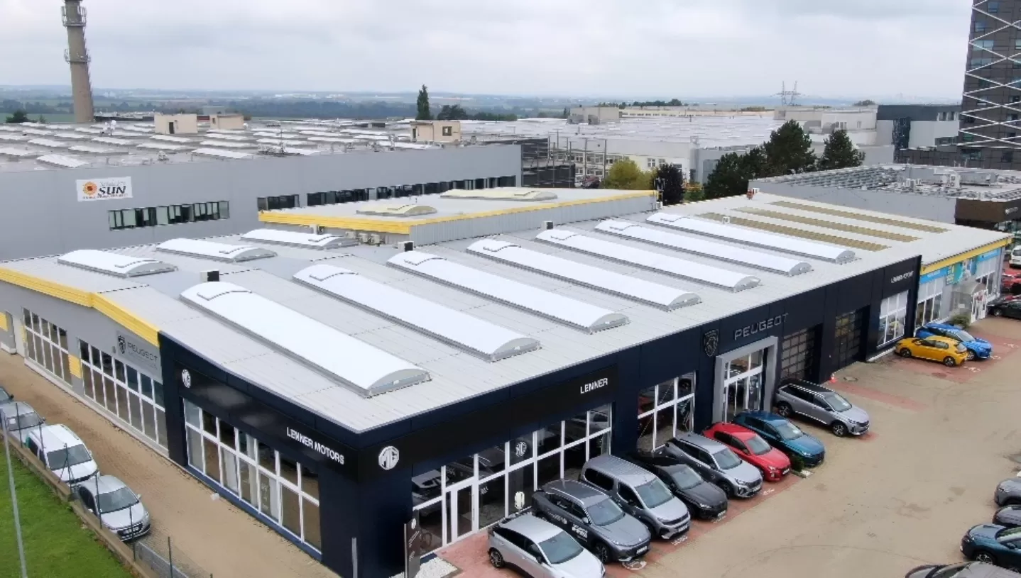 Projekt: Tienenie autosalónu